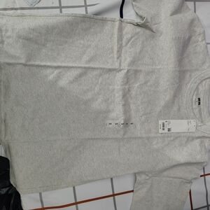Uniqlo Heather Gray Casual Top